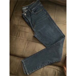 American Eagle Hi-Rise Jeans